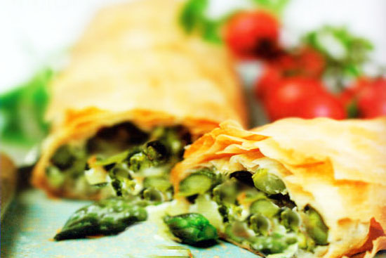 Asparagus strudel 