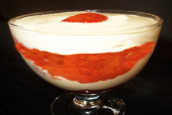 Lemon rhubarb mousse  