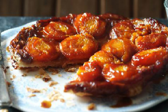 Caramelized apricot tart - A recipe by wefacecook.com