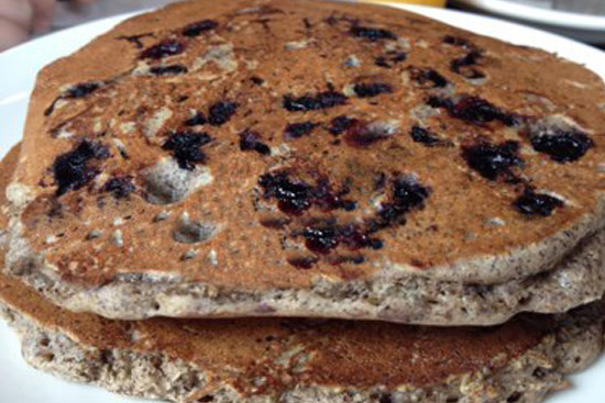 Blueberry-buckwheat pancakes - A recipe by wefacecook.com