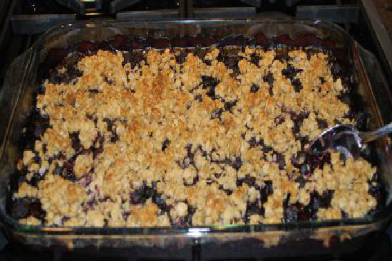 Blueberry crisp  - A recipe by wefacecook.com