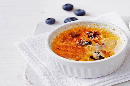 Blueberry crême brûlée 