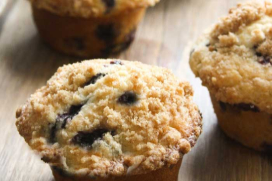 Maple blueberry muffins - A recipe by wefacecook.com