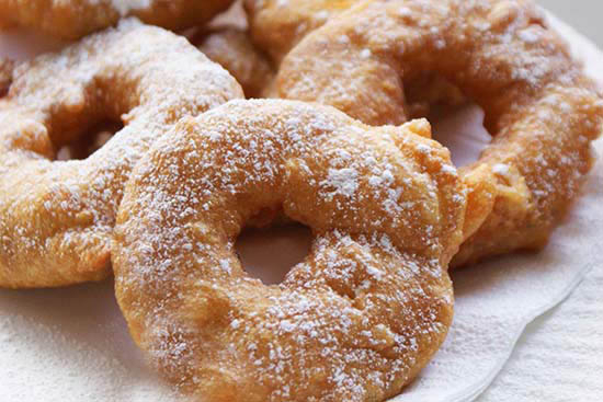 Apple fritters 