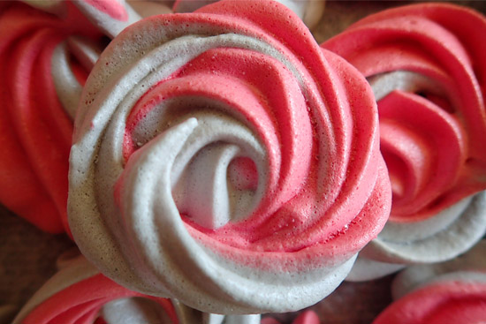 Meringue-strawberry - A recipe by wefacecook.com