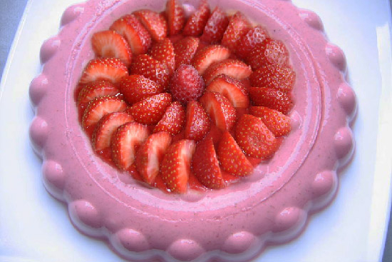Strawberry bavarian - A recipe by wefacecook.com