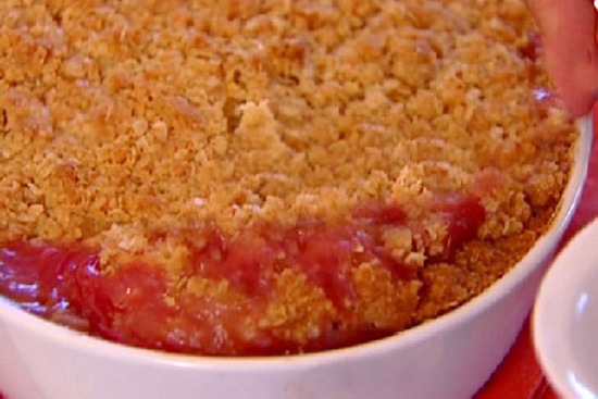 Cranberry strawberry and raspberry crisp 