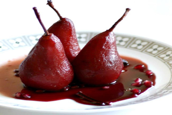 Poached pears in red wine 