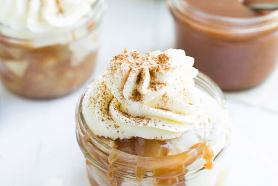 Cinnamon ice cream with satin cinnamon chocolate sauce 