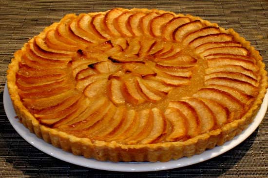 French apple tart - A recipe by wefacecook.com