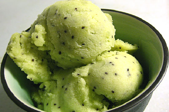 Kiwi sorbet - A recipe by wefacecook.com