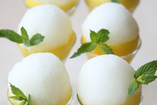 Lemon sorbet in lemon shells 