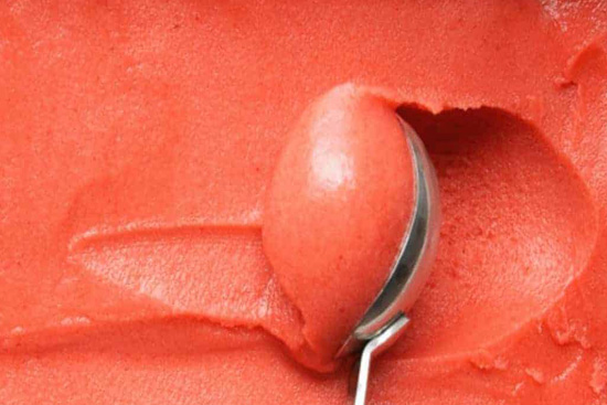 Strawberry-orange sherbet - A recipe by wefacecook.com