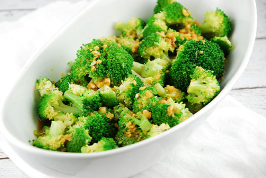 Broccoli with garlic 
