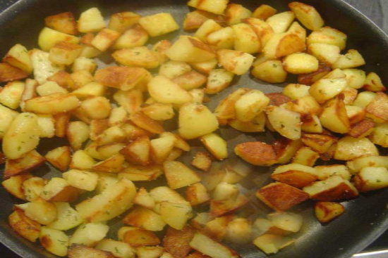 Garlic roasted potatoes 