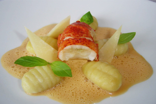 Potato gnocchi with lobster - A recipe by wefacecook.com