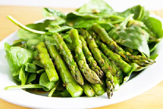 Asparagus and spinach salad 