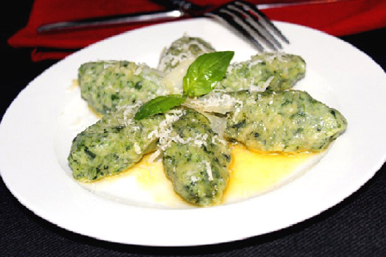 Gnocchi with spinach and ricotta 