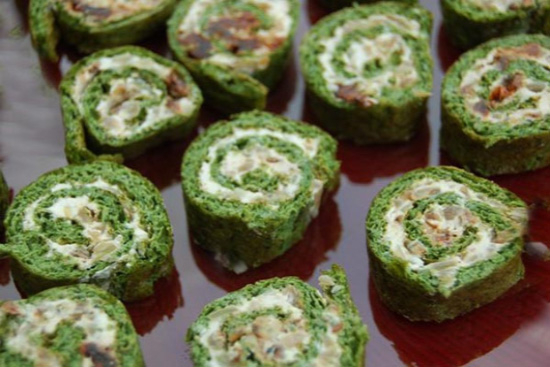 Herb and tomato roulade 