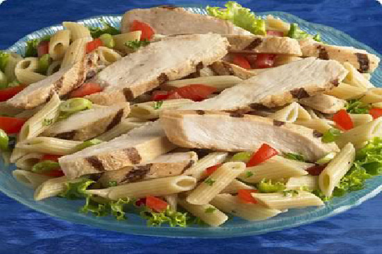Grilled chicken and vegetable pasta salad 