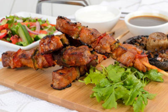 Brochettes of pork with rosemary 