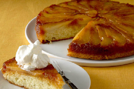 Caramelized pear upside-down cake - A recipe by wefacecook.com