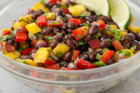 Black bean and mango salsa - A recipe by wefacecook.com