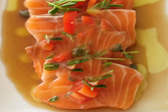 Carpaccio of marinated salmon 