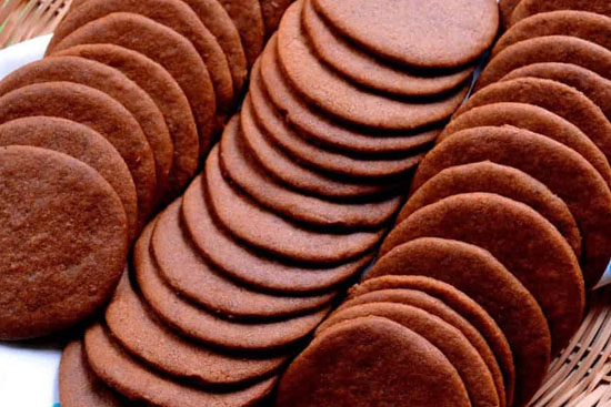 Gingersnap cookies - A recipe by wefacecook.com