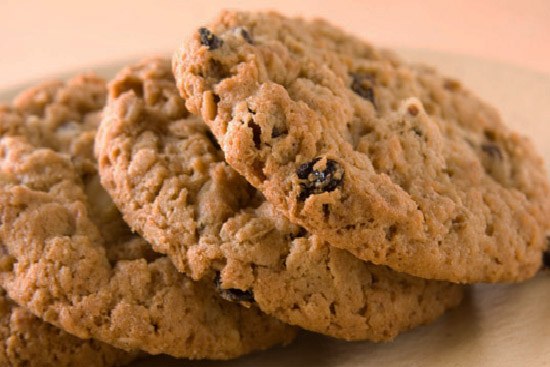 Oatmeal raisin cookies - A recipe by wefacecook.com