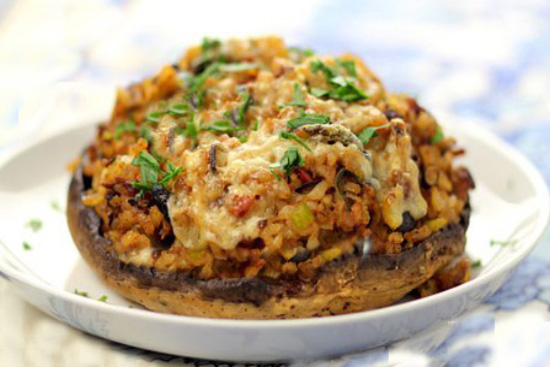 Spinach and feta-stuffed portobellos with lemony rice - A recipe by wefacecook.com