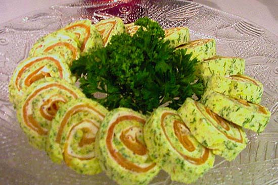 Smoked salmon roulades 