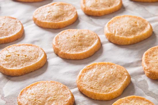 Cheese wafers - A recipe by wefacecook.com