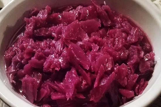 Braised red cabbage 