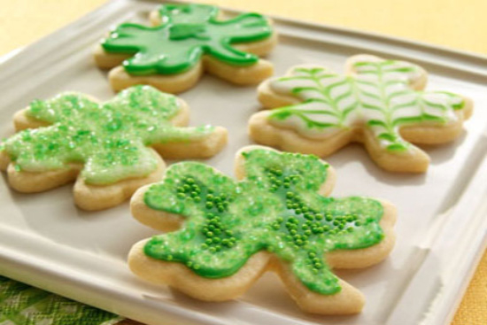 Shamrock Four-Leaf clovers cookies - A recipe by wefacecook.com
