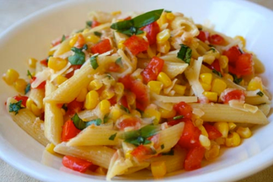 Summer corn and tomato pasta - A recipe by wefacecook.com