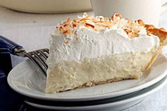 Coconut cream pie - A recipe by wefacecook.com