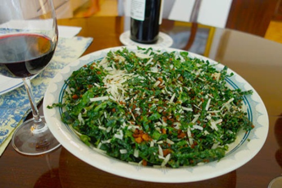 Tuscan kale salad - A recipe by wefacecook.com