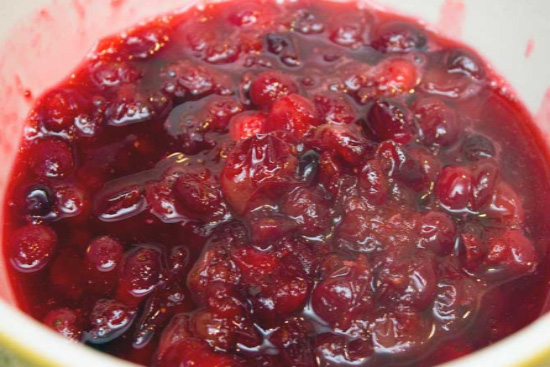 Quick and easay cranberry sauce 