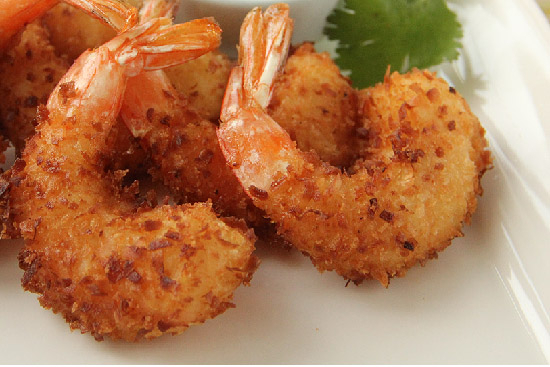 Coconut shrimp with sweet chili sauce 