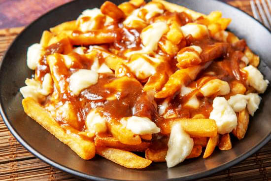 Poutine with homemade gravy - A recipe by wefacecook.com