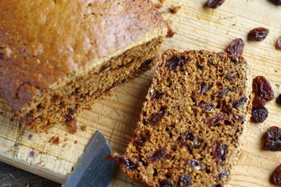 Malt bread with raisins - A recipe by wefacecook.com