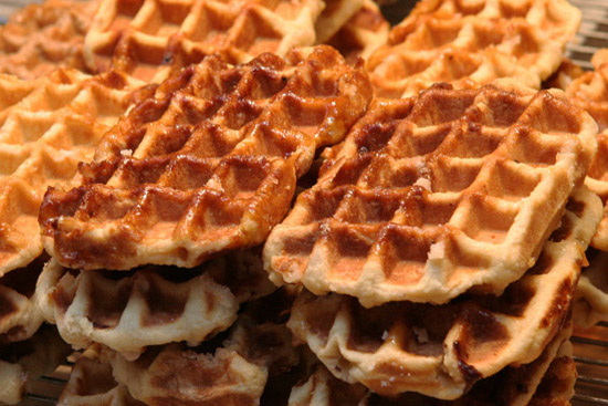 Liége belgian waffles - gaufres de liége - A recipe by wefacecook.com