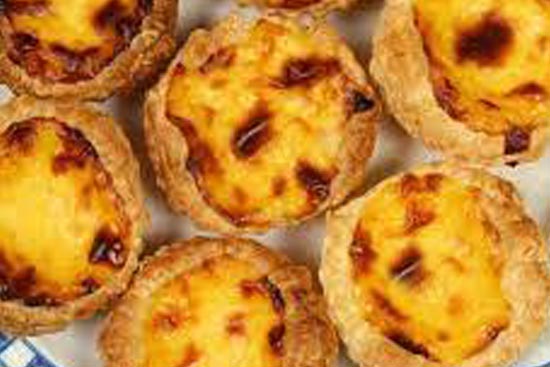 Pasteis de nata - portuguese custard tarts - A recipe by wefacecook.com