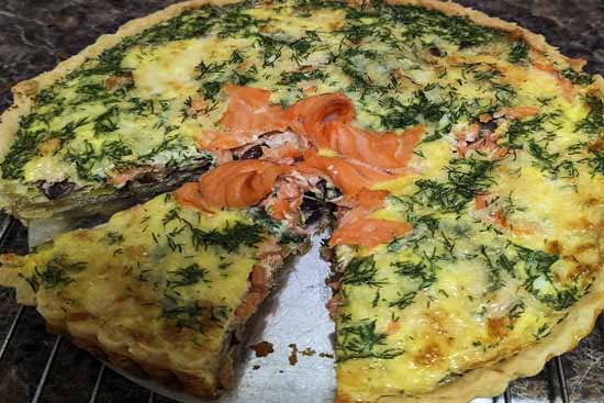 Smoked salmon quiche 