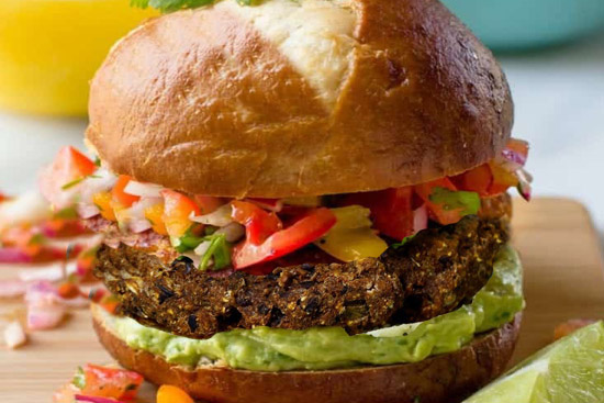 Black bean oat burger 