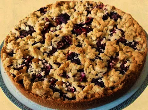 Plum crumb cake - A recipe by wefacecook.com