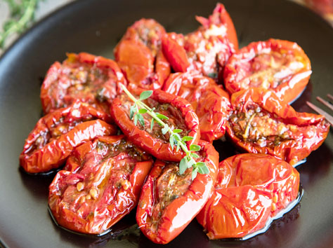 Slow-roasted tomatoes - A recipe by wefacecook.com