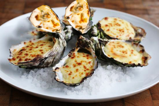 Oysters mornay - A recipe by wefacecook.com