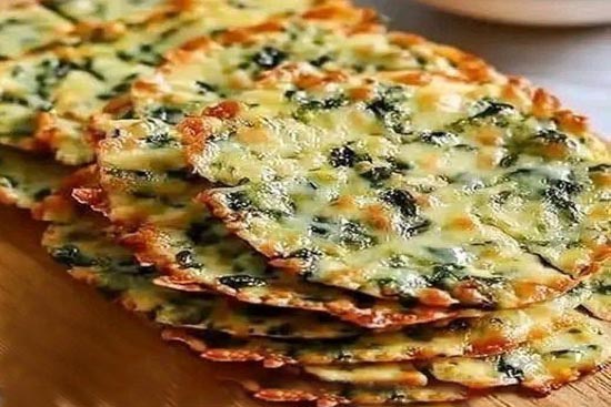 spinach-and-feta-crisps